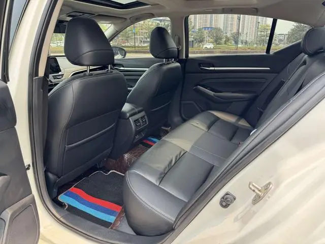 Nissan Teana 2.0 L XL Comfort Edition