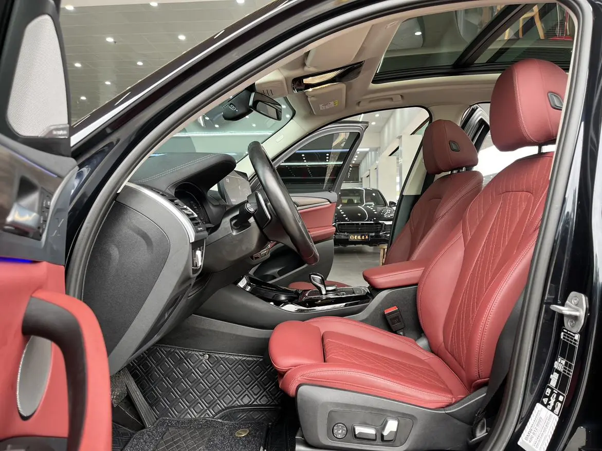 BMW BMW X3 xDrive30i Exclusive M Yao Ye Set