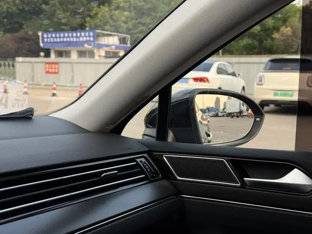 Volkswagen Magotan 330TSI DSG Luxury
