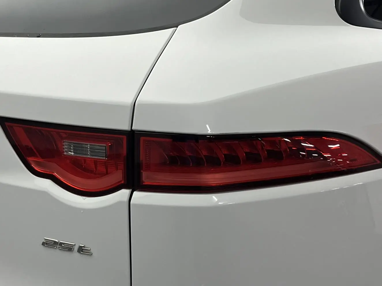 Jaguar Jaguar F-PACE 2.0T two-wheel drive Urban Exclusive Edition