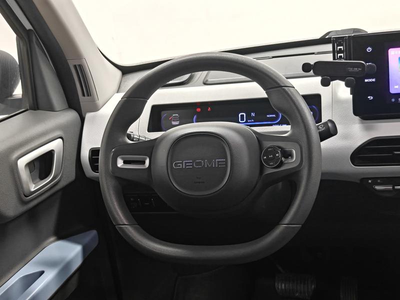 Geely Galaxy panda 2023