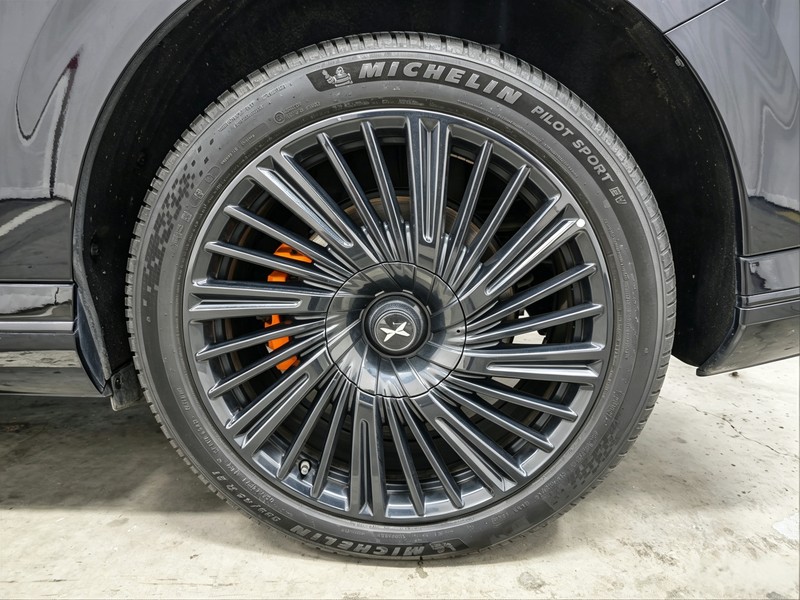 XPeng Xiaopeng G9 2025
