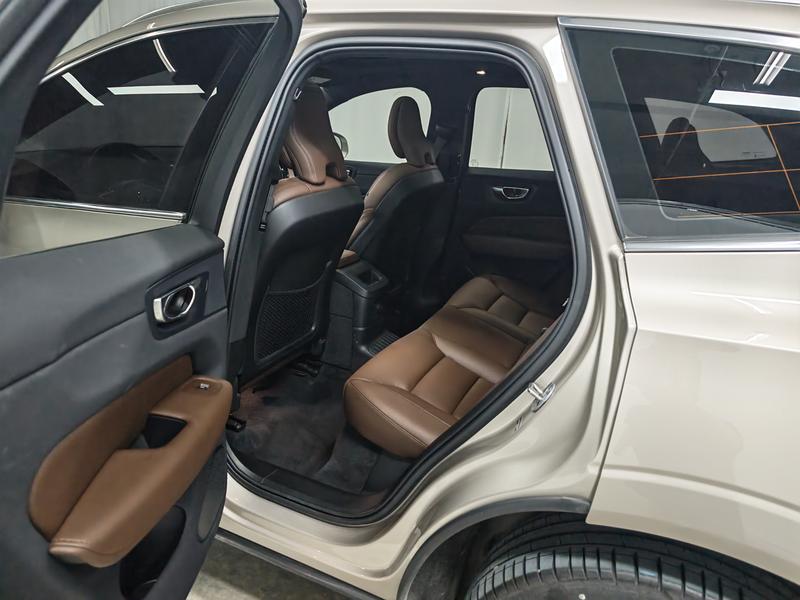 Volvo Volvo XC60 PHEV 2025