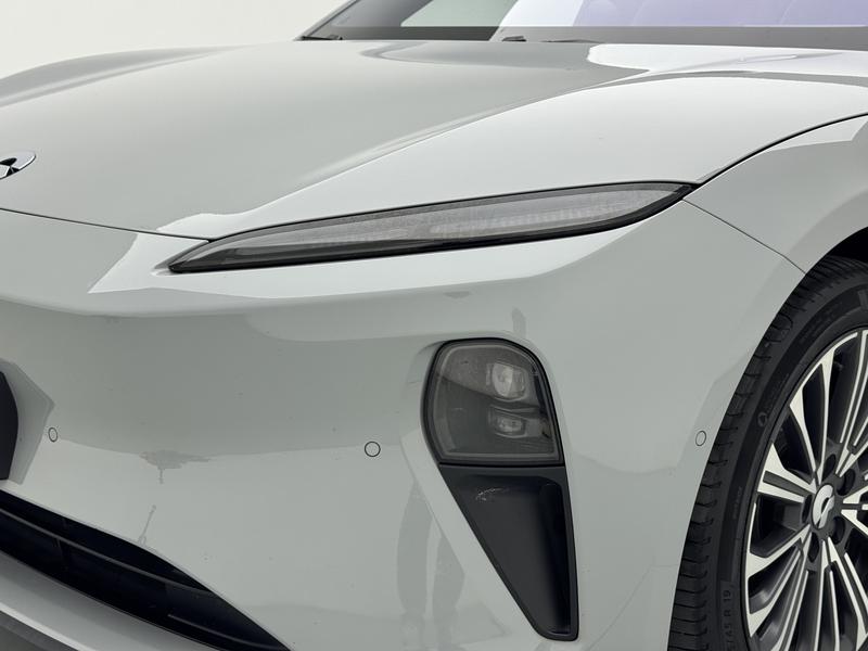 NIO NIO ET5 2024