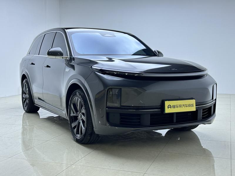 Li Auto Ideal L8 2023