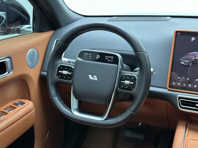 Li Auto Ideal L9 2024