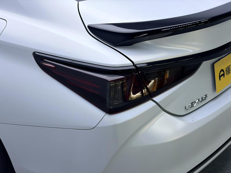 Lexus Lexus ES 2018