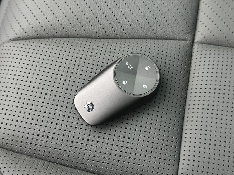 NIO NIO ES8 2020