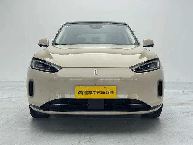 AITO Ask the world M5 Pure electric four-wheel drive performance version