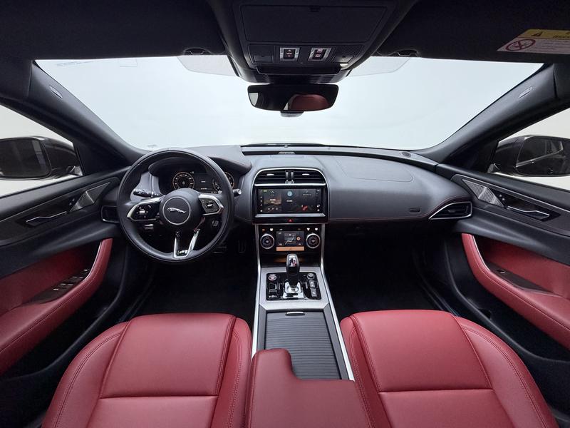 Jaguar Jaguar XEL 2024