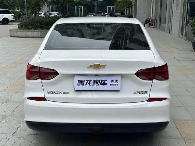Chevrolet Cruze 320 automatic Enjoy Skylight version