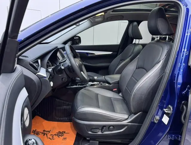 Infiniti Infiniti QX50 2.0T four-wheel drive smart version