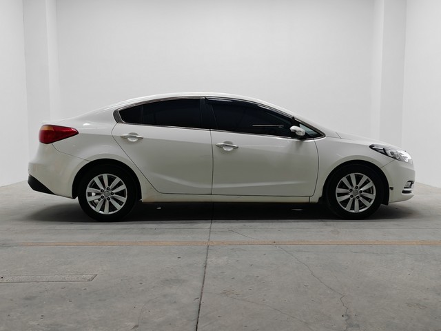 Kia Kia K3 2015