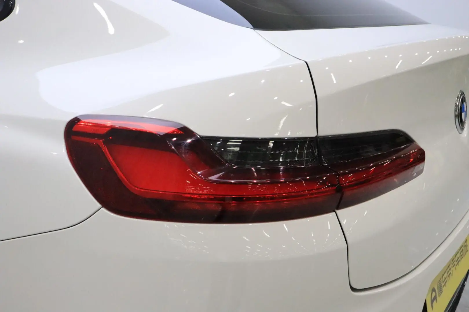 BMW BMW X4 xDrive25i M sports suit