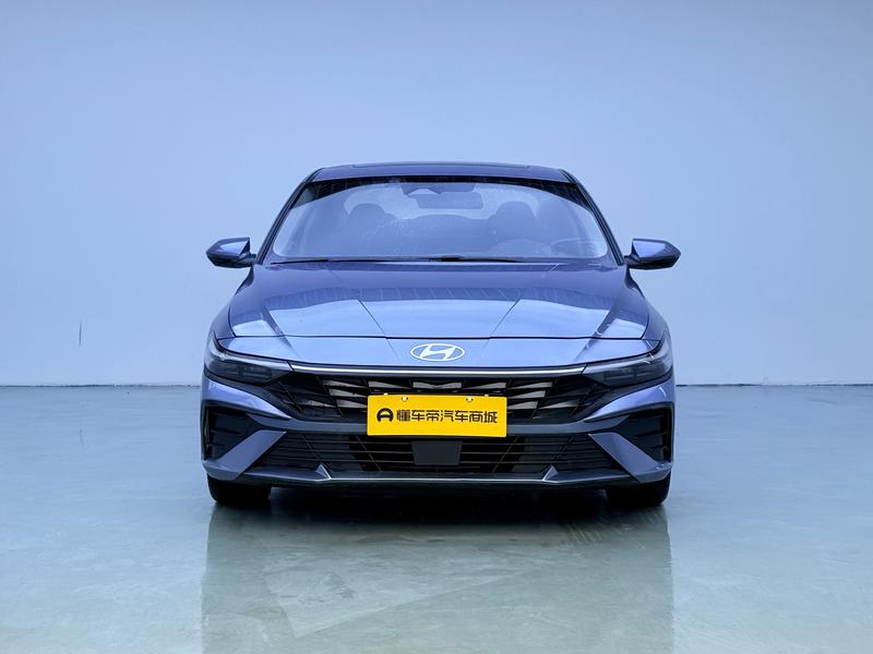 Hyundai Elantra 2023