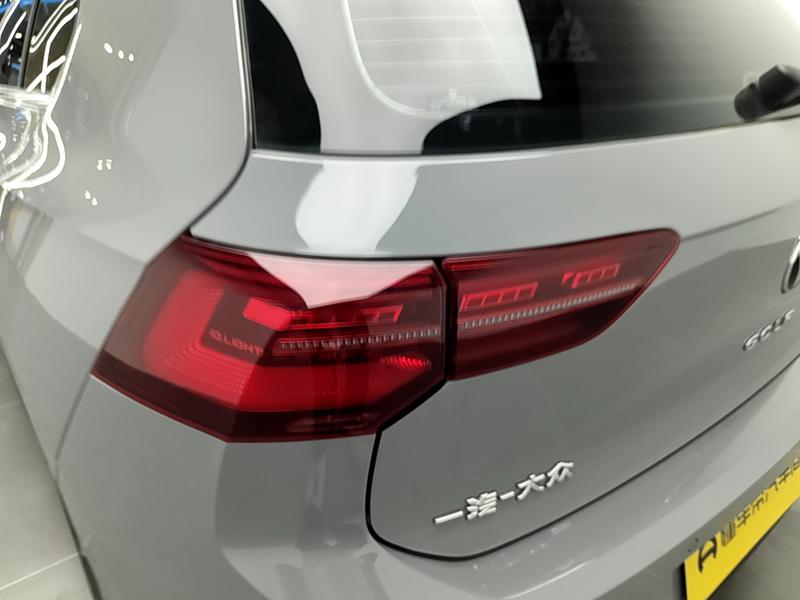 Volkswagen golf 2023