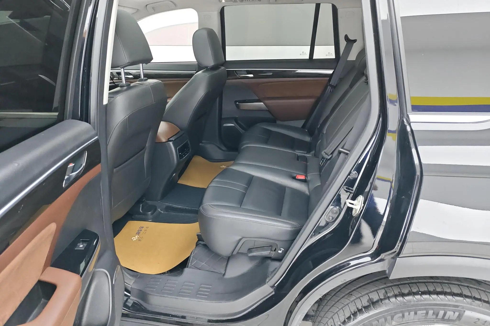 GAC Trumpchi GS8 320T two-wheel drive luxury Zhilian Edition 7 seats