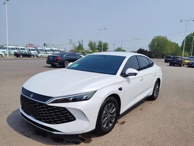 BYD Qin L DM Smart driving version DM-i 80KM leading type