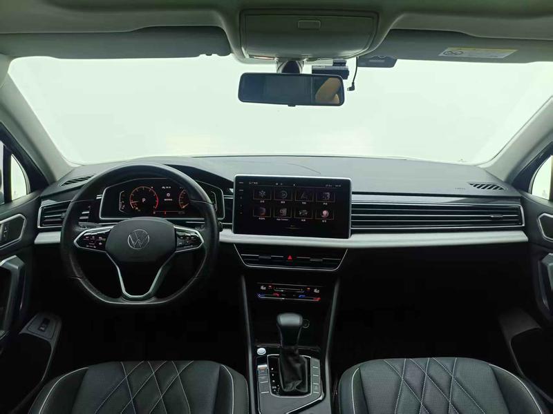 Volkswagen Tiguan L 2022