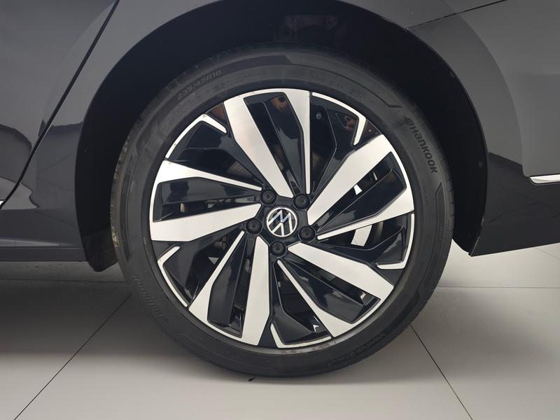 Volkswagen Passat 2024