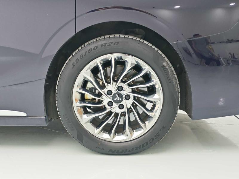 Voyah Lantu Dreamer PHEV 2024