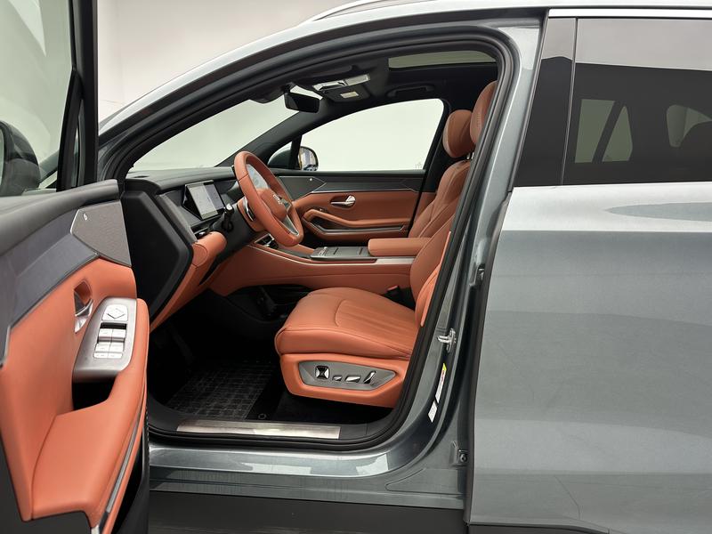 BYD Tang L DM 2025