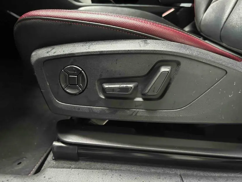 Audi Audi Q3 35 TFSI fashion and elegant