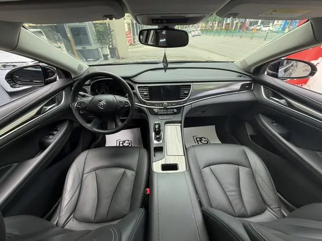 Buick Lacrosse 28T luxury