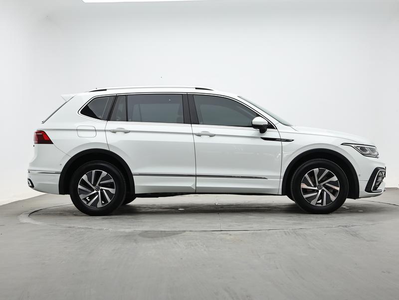 Volkswagen Tiguan L PHEV 2023