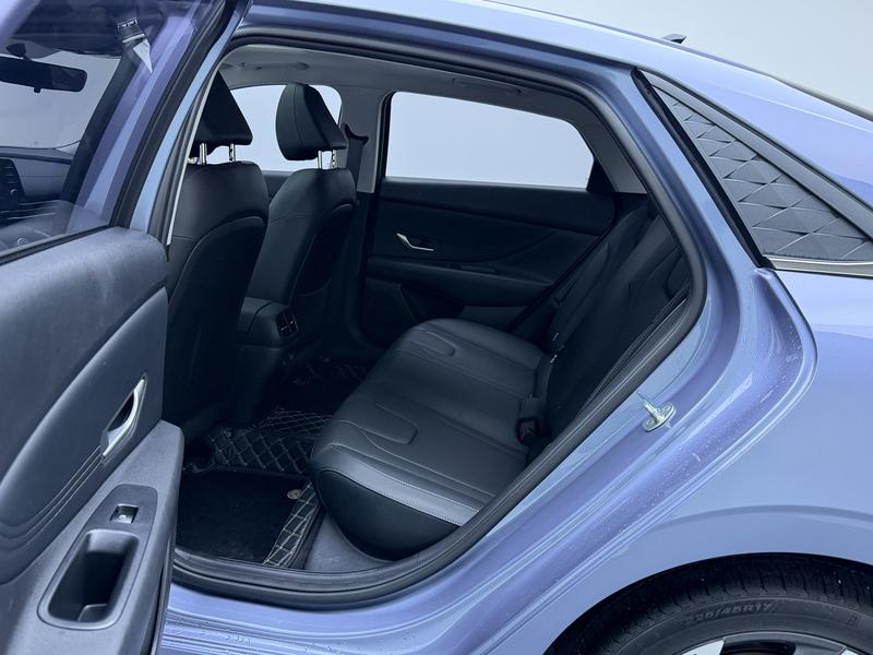 Hyundai Elantra 2023