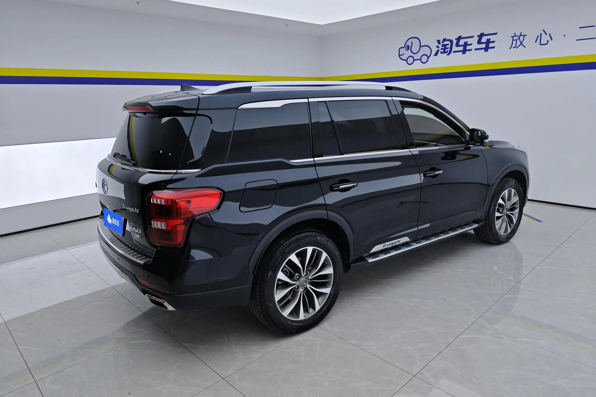 GAC Trumpchi GS8 320T two-wheel drive luxury Zhilian Edition 7 seats