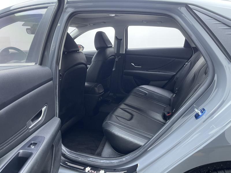 Hyundai Elantra 2021