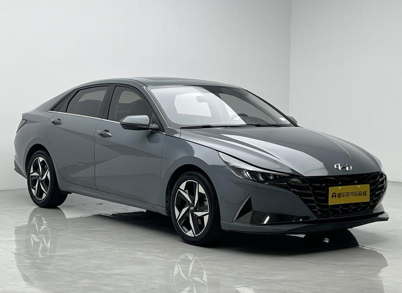 Hyundai Elantra 2022