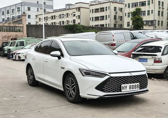 BYD Qin PLUS DM DM-i 55KM flagship type