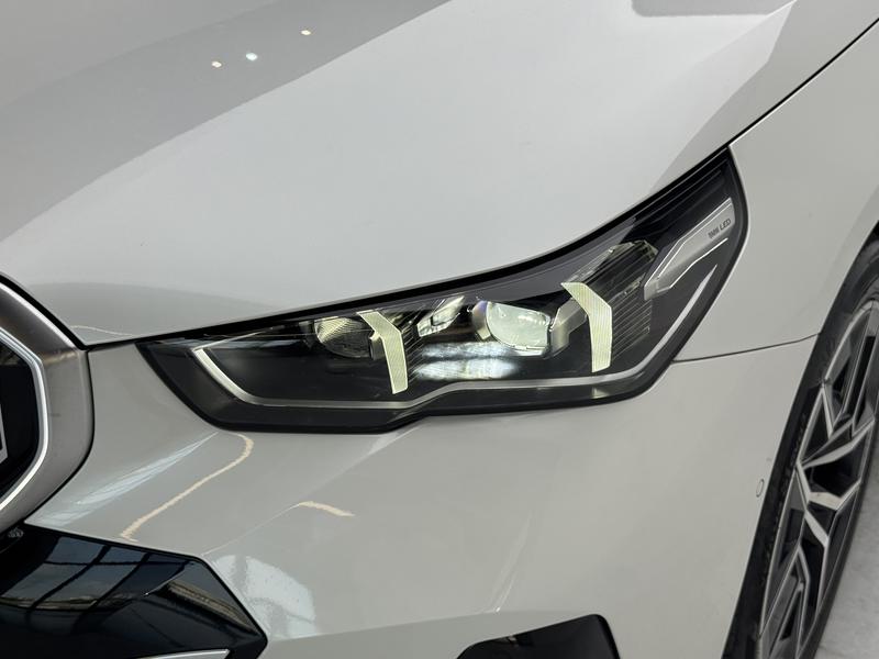 BMW BMW i5 2024