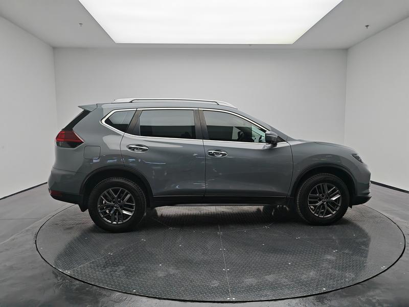 Nissan X-Trail 2025