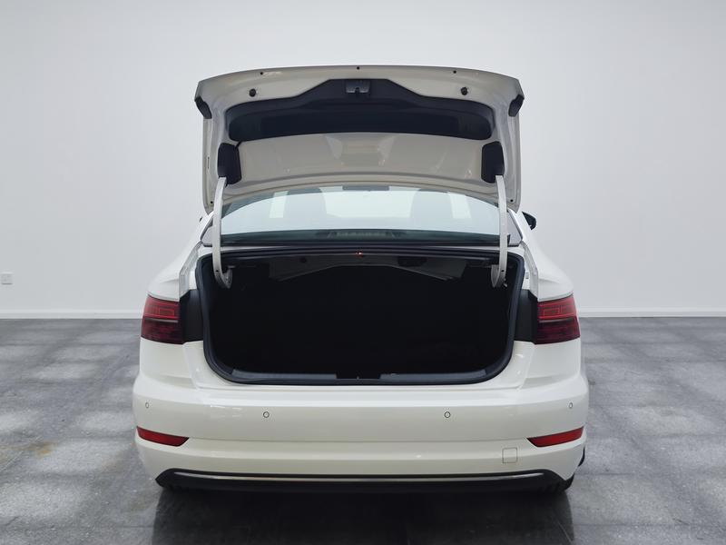 Volkswagen Sagitar 2022