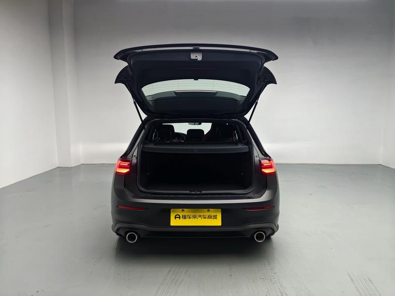 Volkswagen Golf GTI 2023