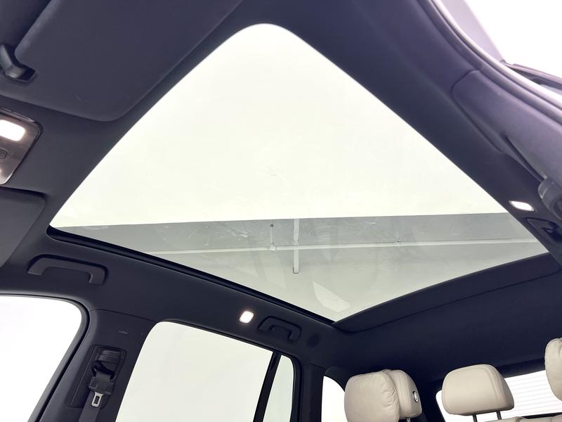 Li Auto Ideal L6 2025