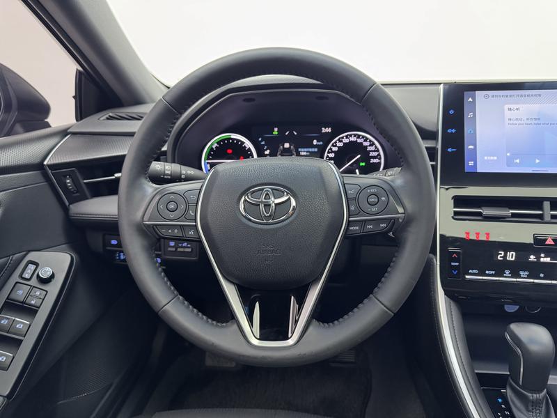 Toyota Asian Dragon 2022