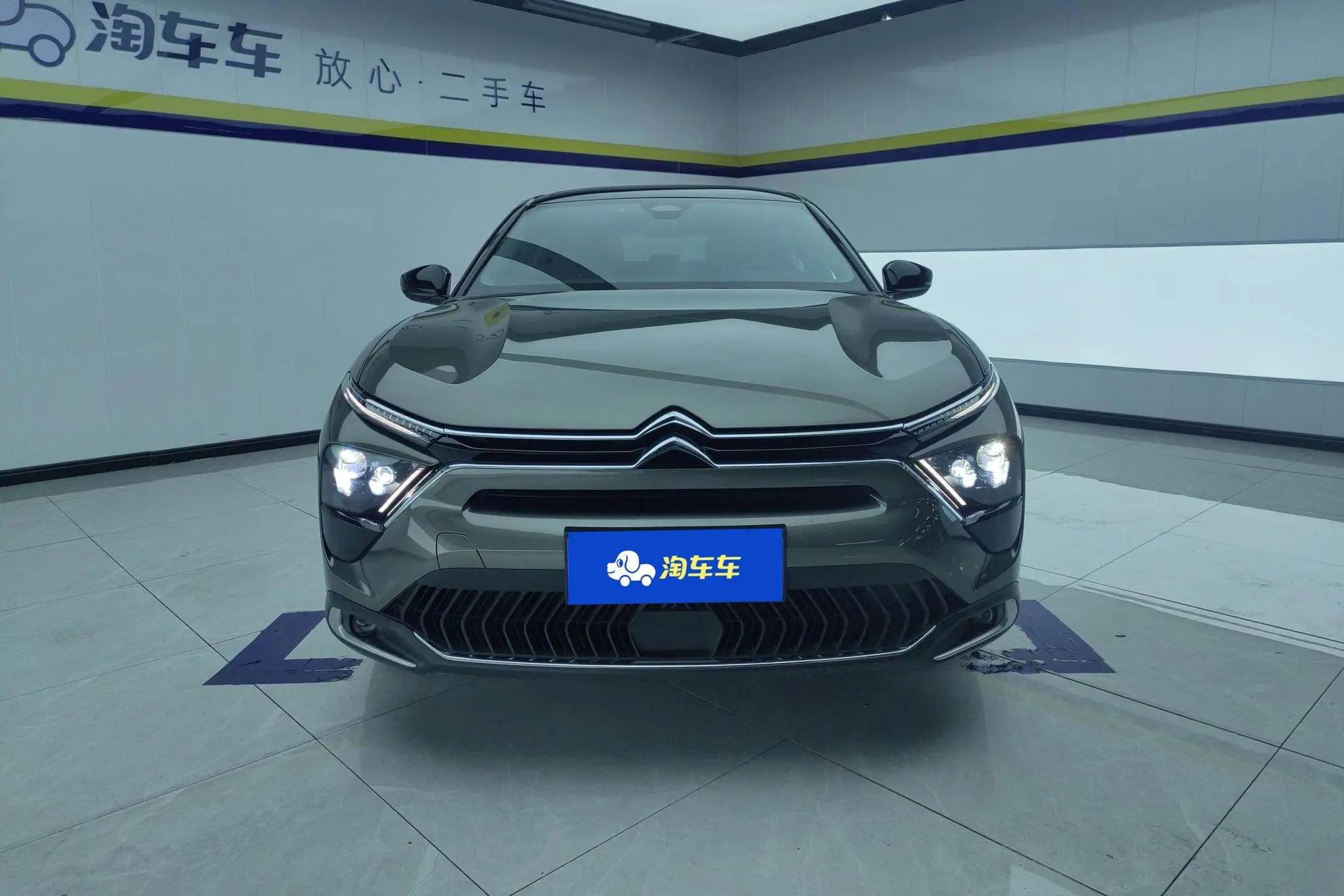 Citroen Versailles C5 X 1.6T Enjoy extraordinary
