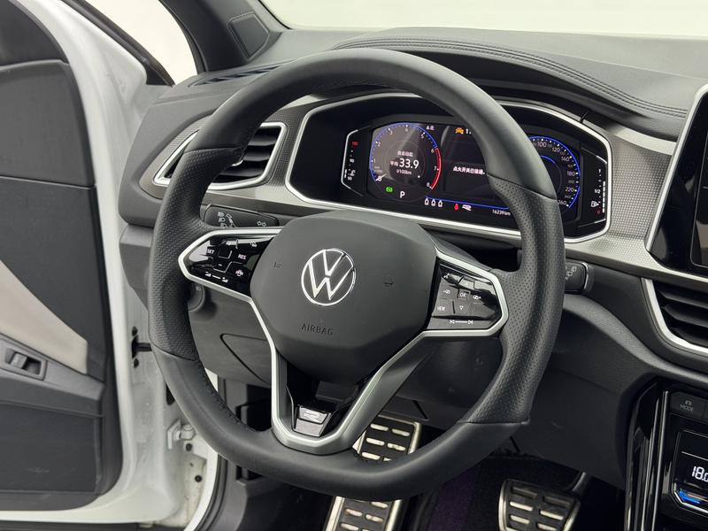 Volkswagen T-Roc 2024