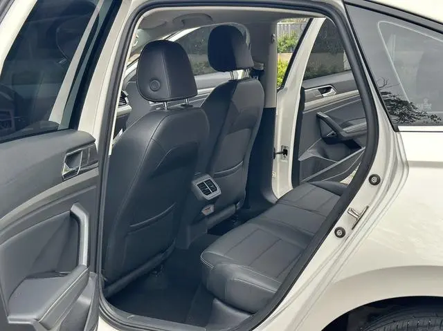 Volkswagen Lavida 1.5L automatic comfort version