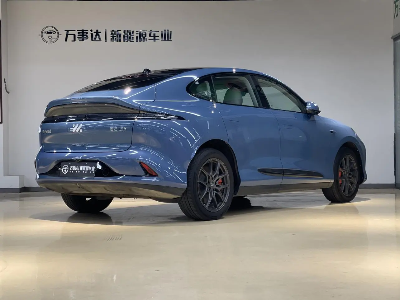 IM Zhiji LS6 Spirit Lizard Smart Driving Version
