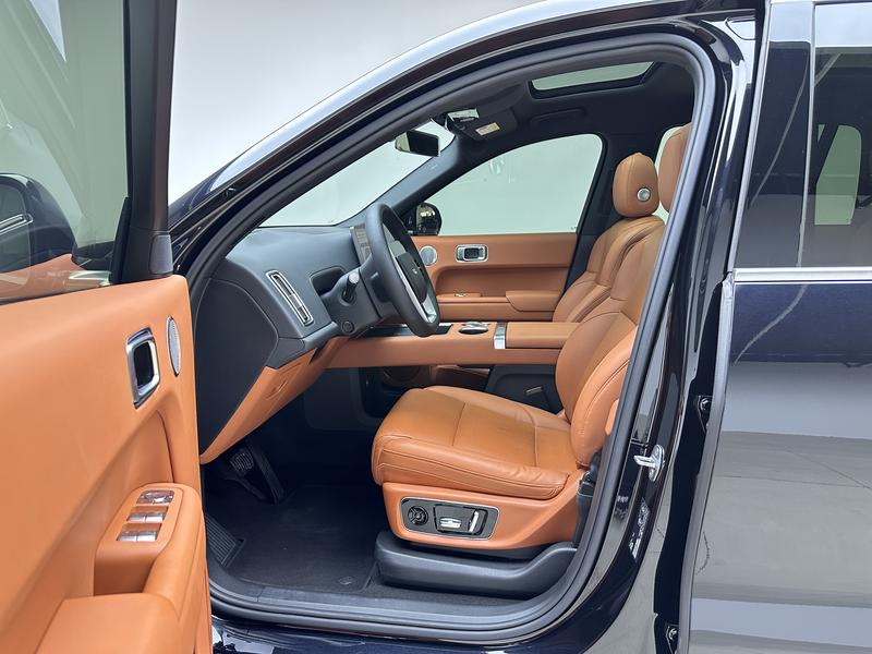 Li Auto Ideal L8 2023