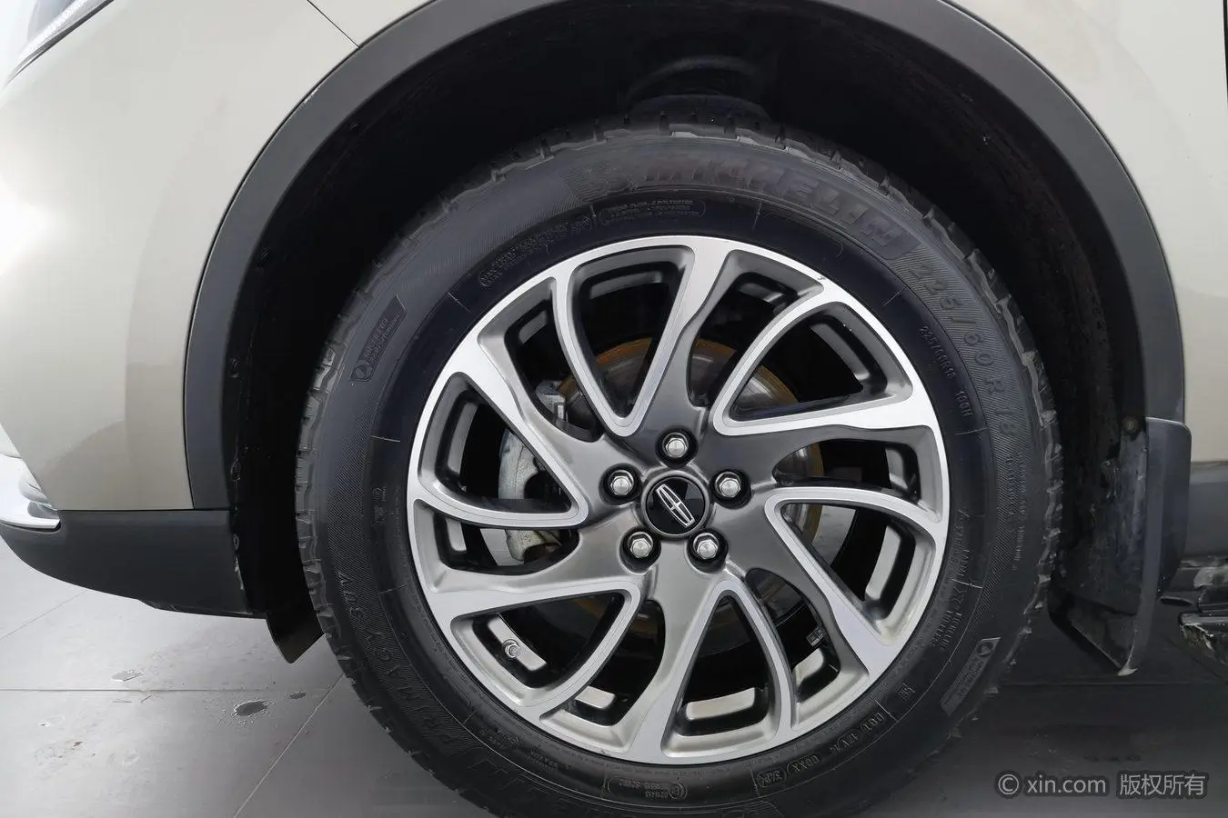 Lincoln Adventurer 2.0T four-wheel drive Zunya Edition
