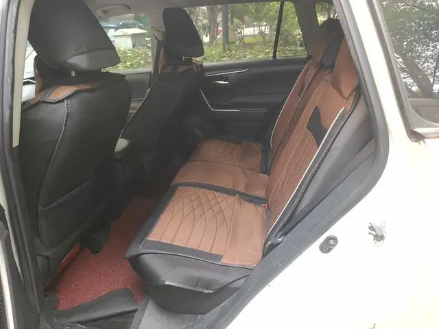 TOYOTA RAV4 Rongfang 2.0L CVT two-wheel drive fashion version