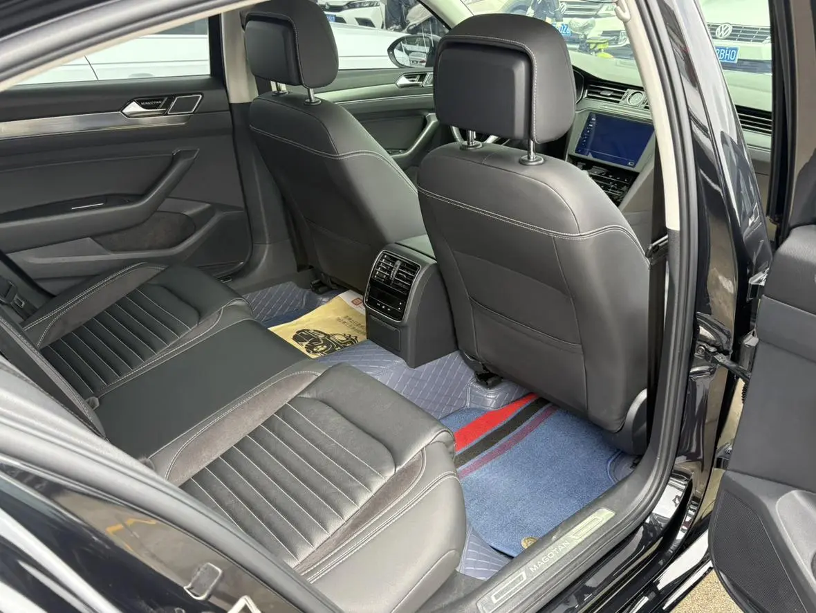 Volkswagen Magotan 330TSI DSG 30th Anniversary Edition