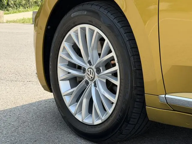 Volkswagen Volkswagen CC 330TSI Charm Edition Country V