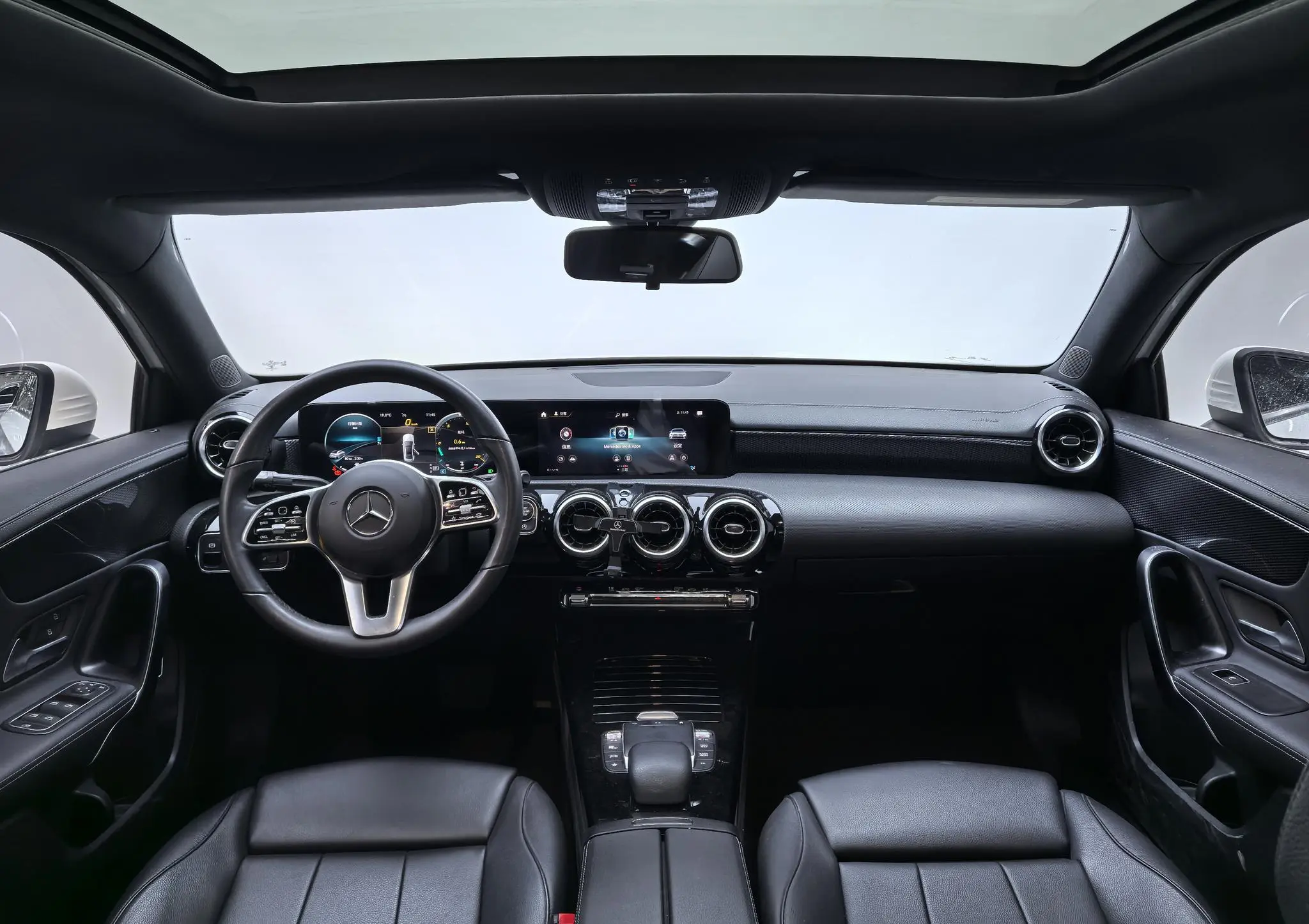 Mercedes-Benz Mercedes-Benz A-class A 200 L sports sedan dynamic Version